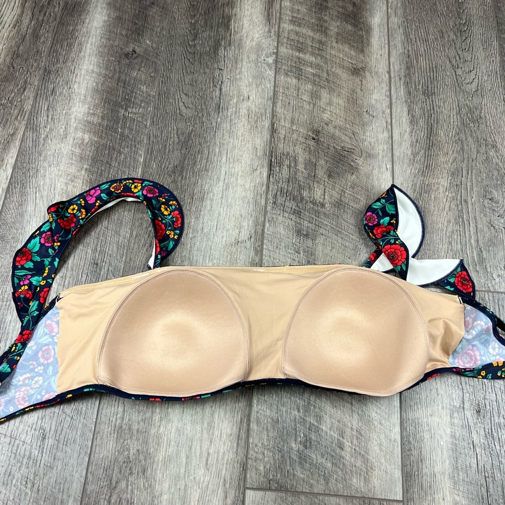 Summersalt Ruffle Oasis‎ Bikini Top - Picture 7 of 13